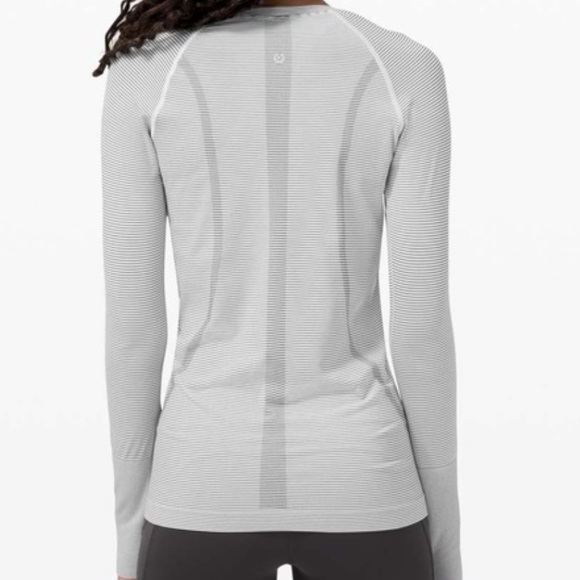 Lululemon swiftly tech - size 4 - Picture 2 of 4